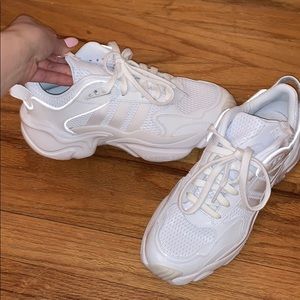 Adidas white sneaker